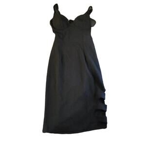 Solaris Style Black large wired spaghetti strap dress